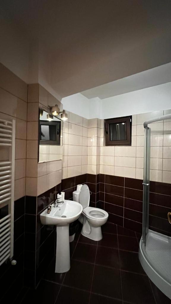 Central Studio Bucur Bukarest Eksteriør billede